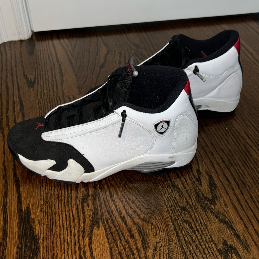 Air Jordan Retro 14 Black Toe: Used Size 8 US Men